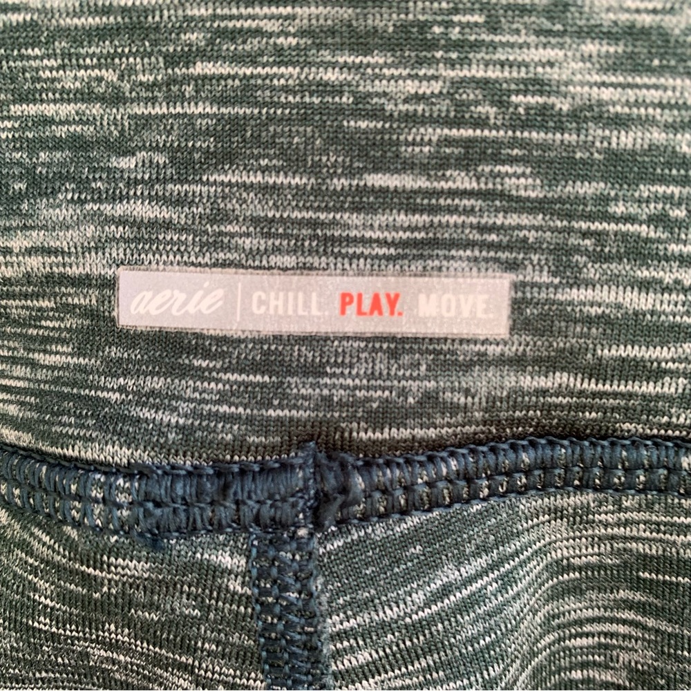 High-Waisted “Chill Play Move” Space Dyed Ombre Leggings | Aerie | Size Large - Picture 5 of 6